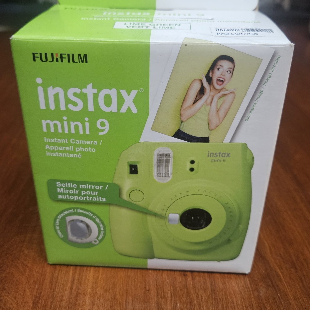 Fujifilm Instax Mini 9 Camera - Vibrant Green